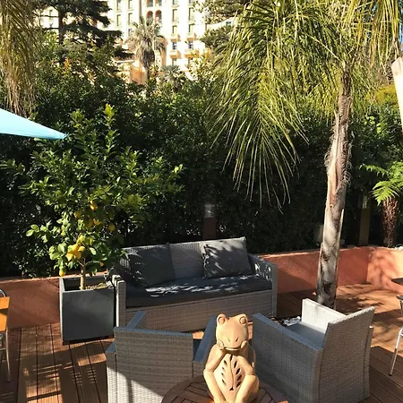 Pavillon Imperial 2*